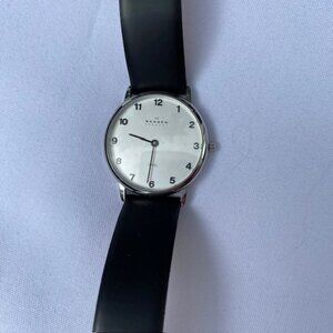 Skagen Mens Watch Minimalist Design Genuine Black Leather Strap (Unisex)